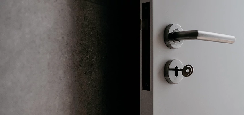 Front Door Handle Repair And Installation in San Gabriel, CA